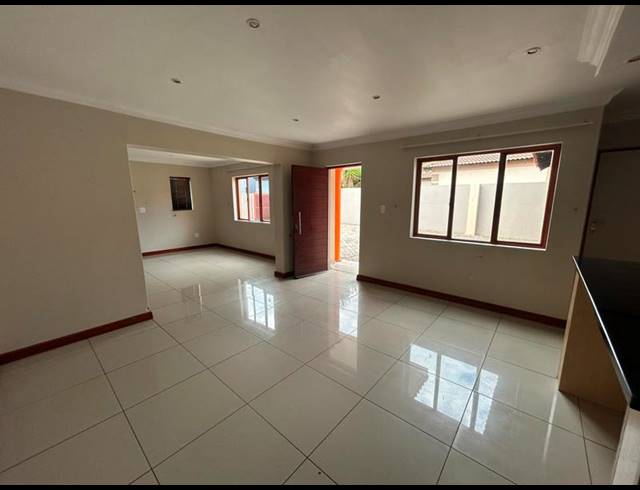5 BEDROOM PROPERTY TO RENT IN THE REEDS